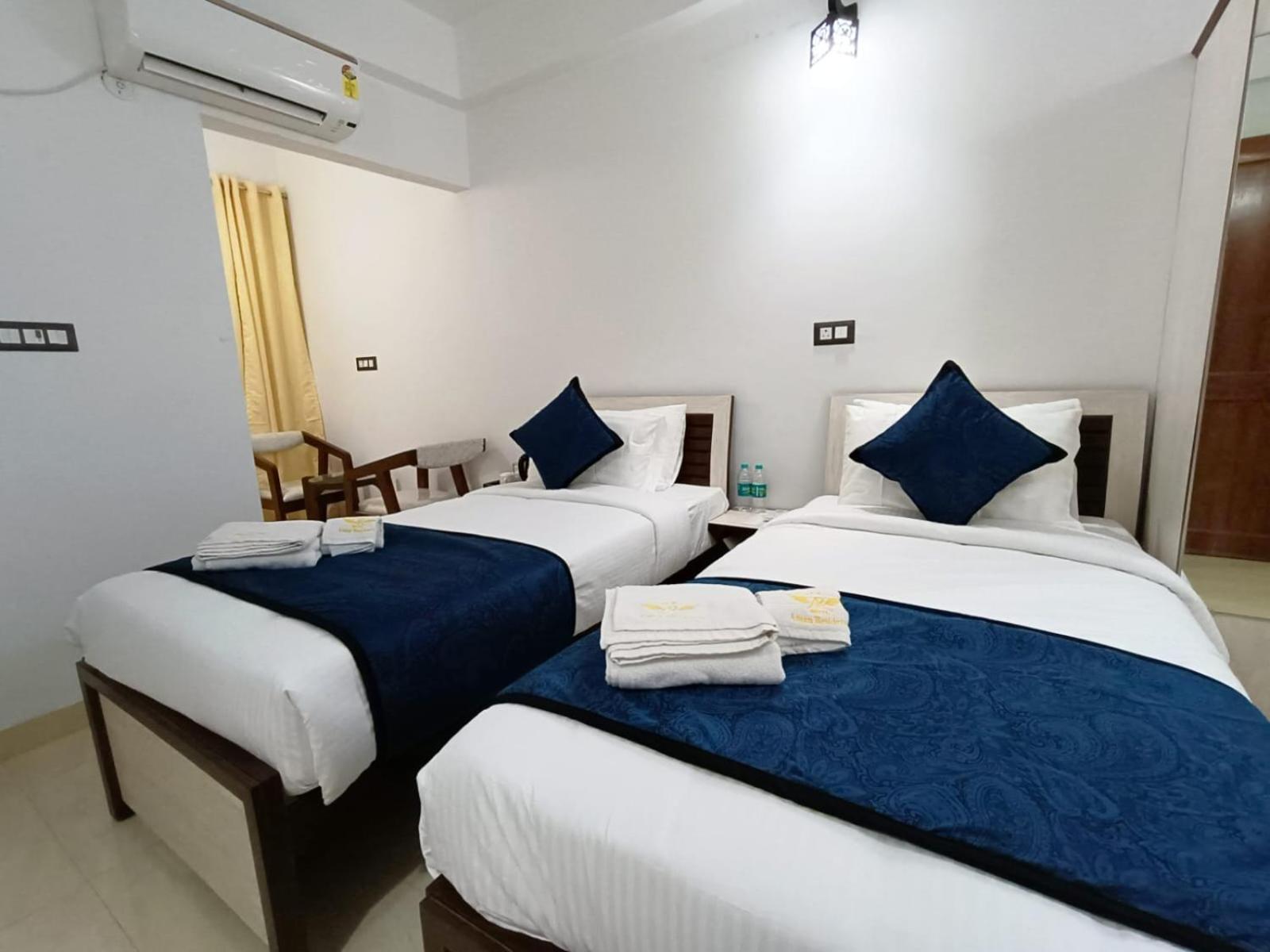 Hotel Aman Residency Allāhābād Junction Exterior foto